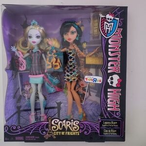 NRFB New Monster High Scaris LAGOONA BLUE CLEO de NILE Toys R Us Excl 2 Doll Set
